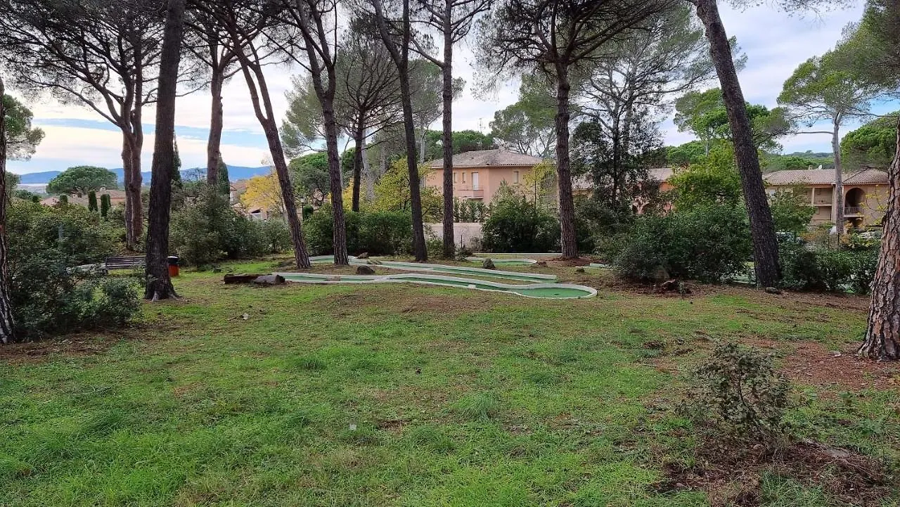 Apartment Chez K&D Studio Nature Avec Piscine St Raphael Saint-Raphael  France